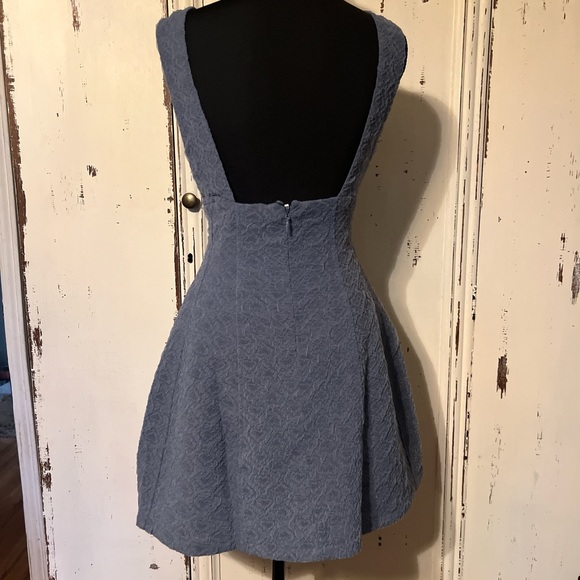 WeWoreWhat Blue Plunge Neck A-Line Sundress - Picture 2 of 15